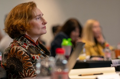 Using updated evidence to bridge the gap in healthcare policy and patient care
